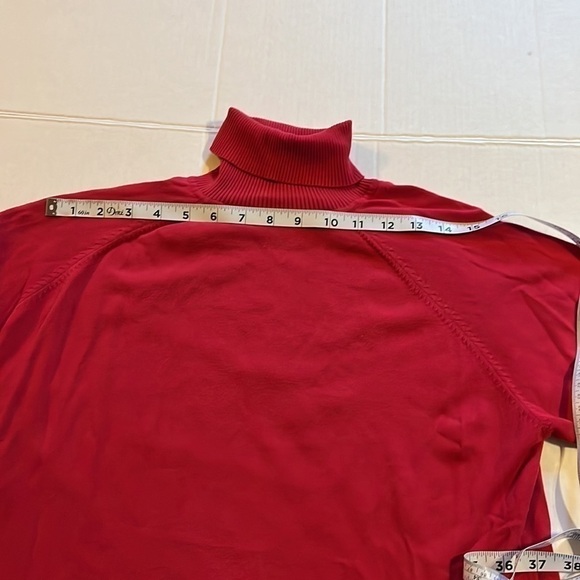 Pursuits,Ltd.-size L-red silk blend turtleneck pull over sweater, ribbed details - Picture 5 of 10